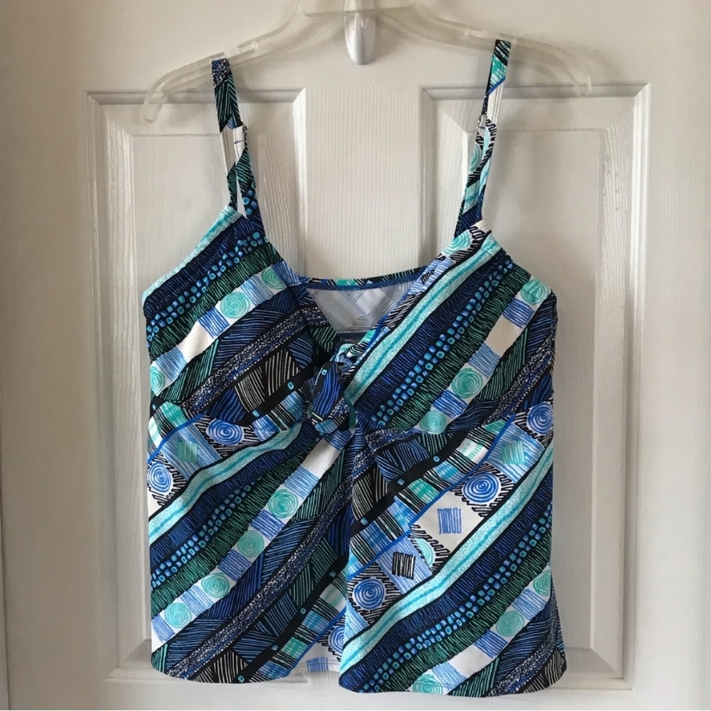 NWOT Swimsuits 4 All / Shore Club Tankini Top